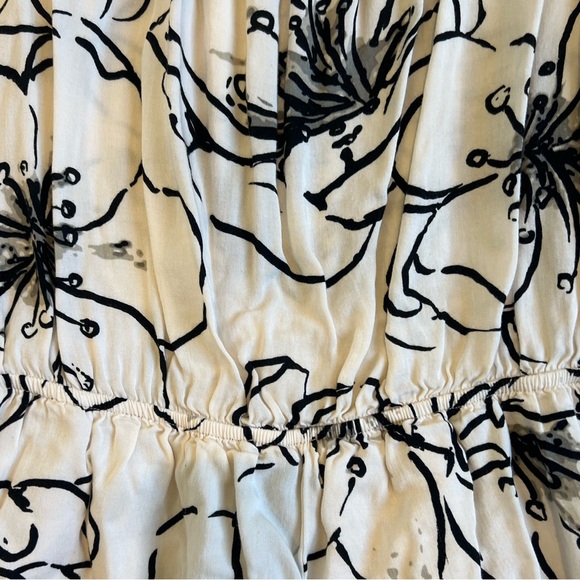 Fun romper for summer! - Picture 1 of 2